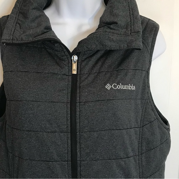 Columbia Women's M Charcoal Gray Zip Up Quilted Puffer Vest with pockets in EUC - Picture 3 of 16
